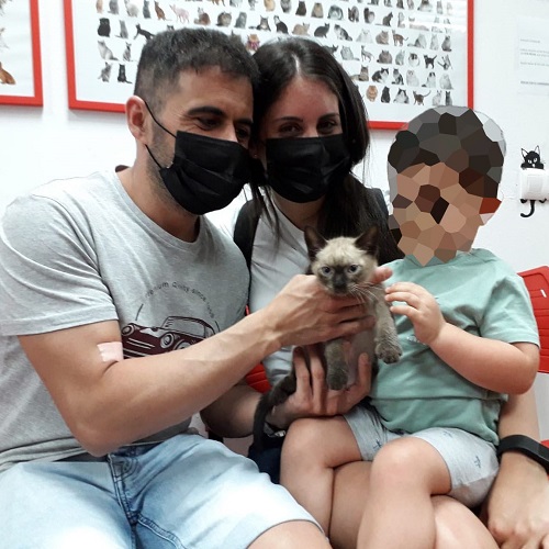 ¡Bouro adoptado!