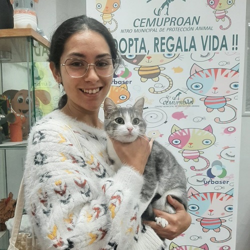 ¡Dinner2 adoptada!
