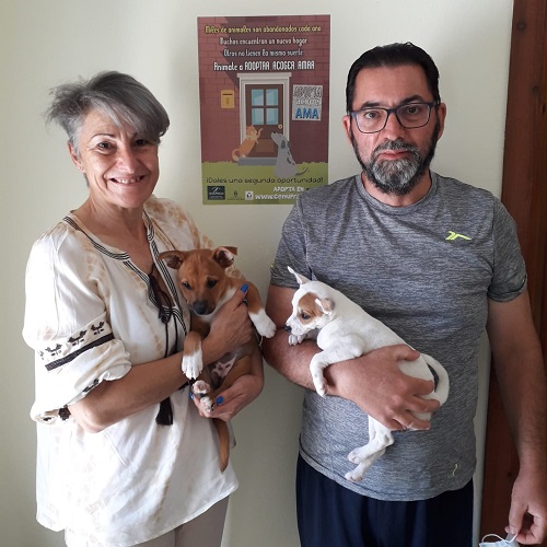 ¡Evita y Lila adoptadas!