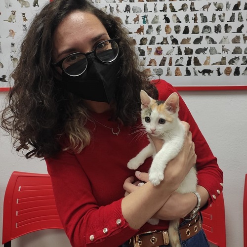 ¡Myka adoptada!