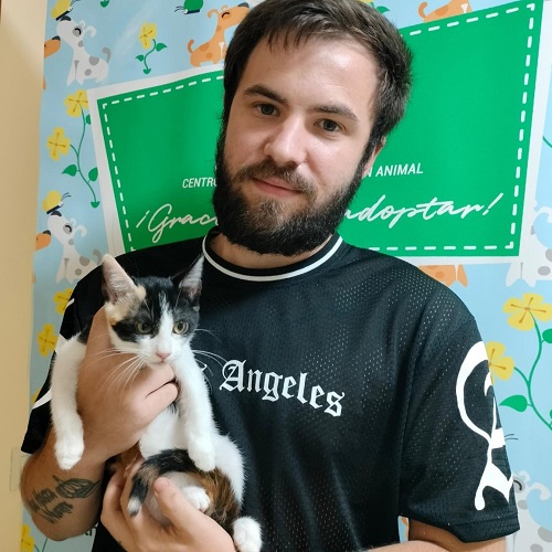 ¡Paqui adoptada!