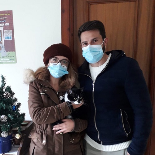 ¡Rosaura adoptada!
